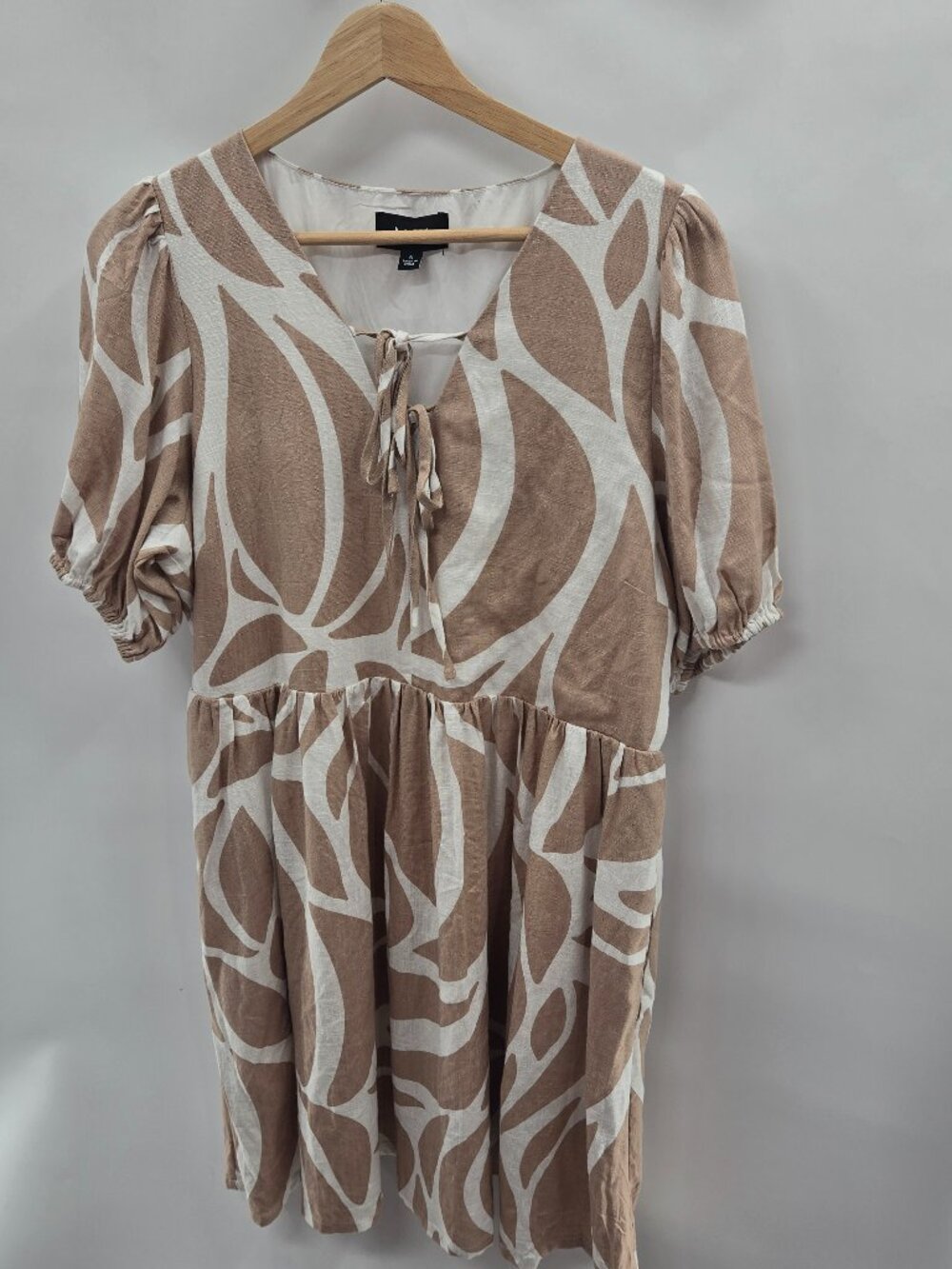 MSK Tan Cream Abstract Print Puff Sleeve Linen Blend V-Neck Mini Dress Small